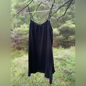 short cotton dress with tie detail